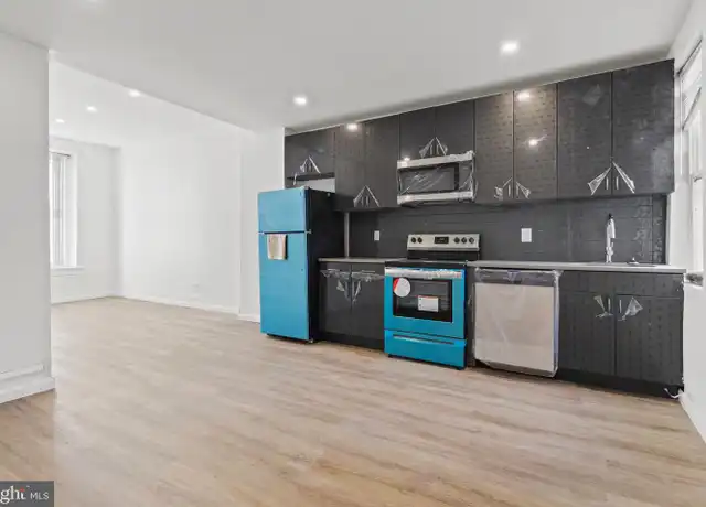 Property at 1602 S Broad St Unit 3, Philadelphia, PA, 19145, 2 beds, 2 baths, [object Object]
