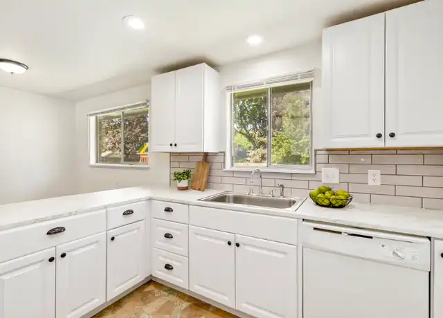 Property at 1044 Briarwood Rd, Fort Collins, CO, 80521, 3 beds, 1 bath, [object Object]