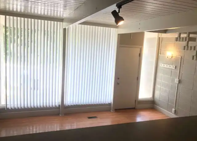 Property at 899 Canyon Rd Unit 4, Logan, UT, 84321, 2 beds, 1 bath, [object Object]