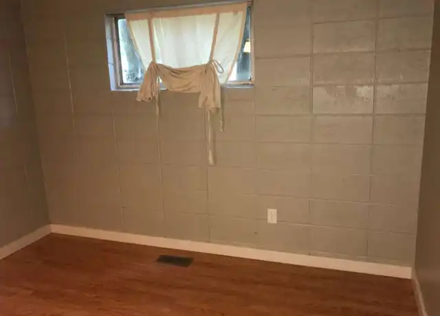 Property at 899 Canyon Rd Unit 4, Logan, UT, 84321, 2 beds, 1 bath, [object Object]