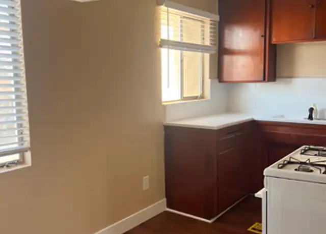 Property at 5925 Crenshaw Blvd Unit 20, Los Angeles, CA, 90043, 1 bed, 1 bath, [object Object]