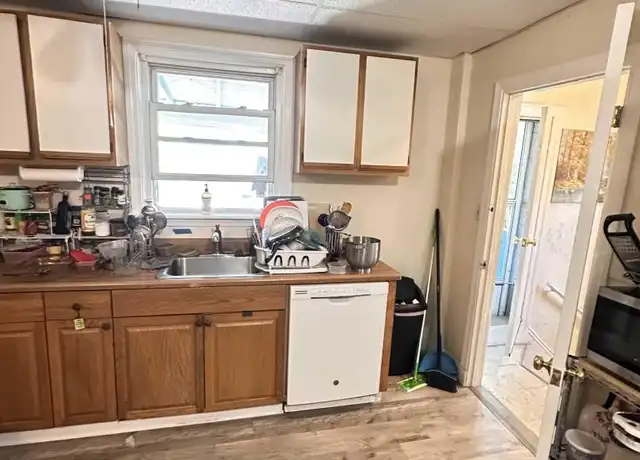 Property at 256 Harvard St, Medford, MA, 02155, 4 beds, 1 bath, [object Object]