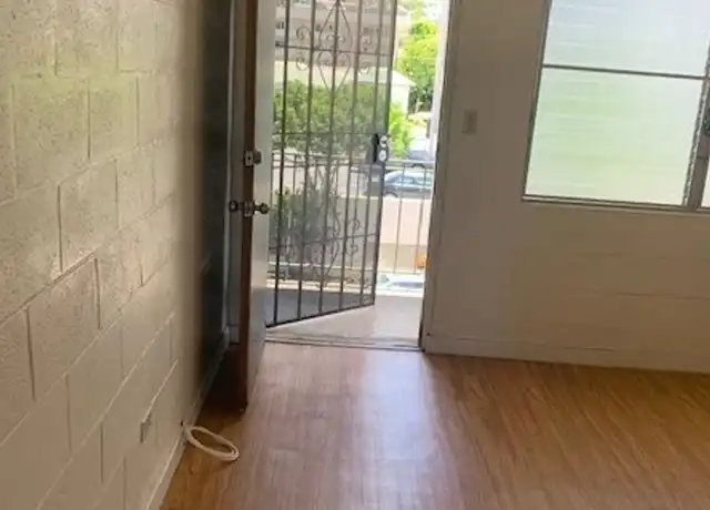 Property at 1669 Kewalo St #9, Honolulu, HI, 96822, 1 bed, 1 bath, [object Object]
