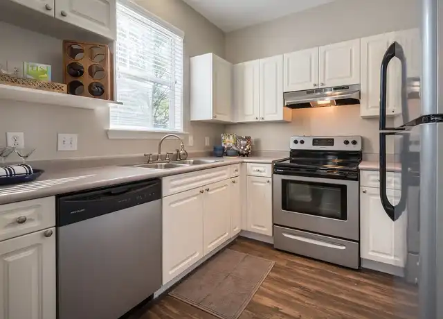 Property at Wakefield Glen - 2400 Garden Hill Dr, Raleigh, NC, 27614, 1 bed, 1 bath, [object Object]