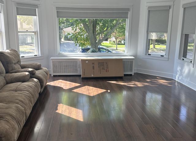 Photo of 7109 N Keeler Ave, Lincolnwood, IL 60712