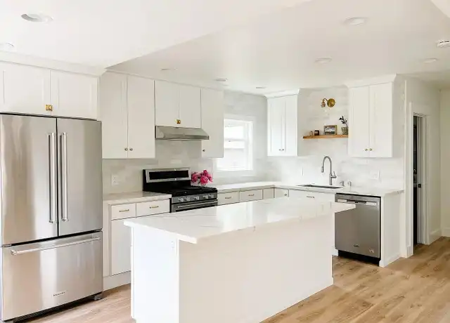 Property at 3214 N 7th St, Tacoma, WA, 98406, 4 beds, 2 baths, [object Object]