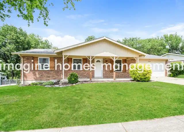 Property at 2921 Sean Pkwy, Saint Louis, MO, 63129, 3 beds, 2 baths, [object Object]