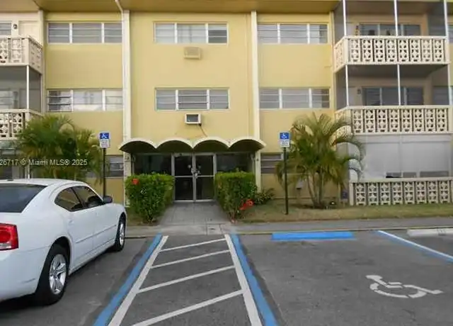 Property at 1460 NE 169th St #104, Miami, FL, 33162, 1 bed, 1 bath, [object Object]