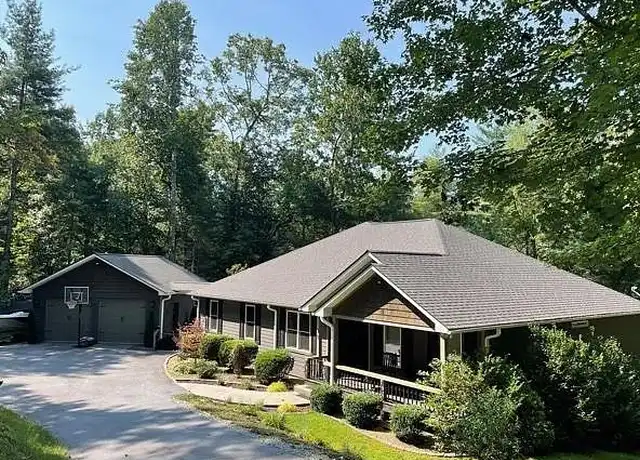 Property at 30 Shine Ct, Brevard, NC, 28712, 3 beds, 2.5 baths, [object Object]