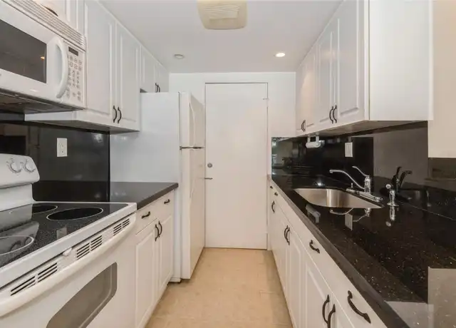 Property at 720 Orton Ave #306, Fort Lauderdale, FL, 33304, 2 beds, 1 bath, [object Object]