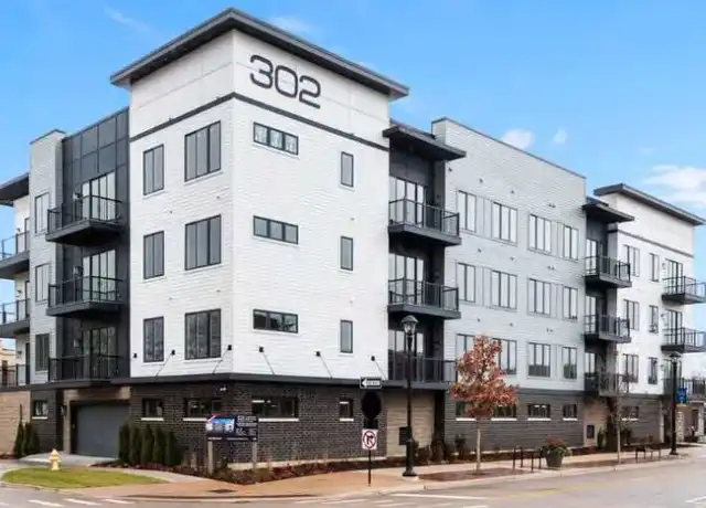 Property at 302 W Liberty Dr Unit 405, Wheaton, IL, 60187, 2 beds, 2 baths, [object Object]