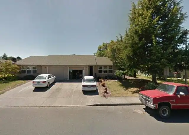 Property at 1582 SW Fellows St Unit 1582, McMinnville, OR, 97128, 2 beds, 1 bath, [object Object]