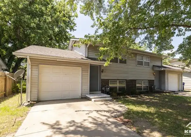 Property at 717 N Dougherty Ave, Wichita, KS, 67212, 2 beds, 1 bath, [object Object]