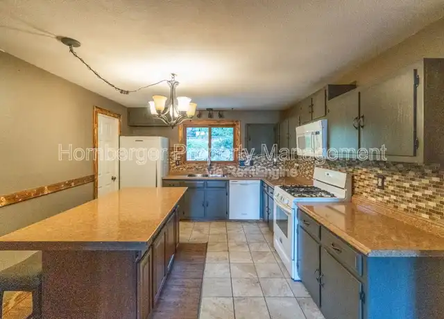 Property at 1407 W Spring Ln, Spokane, WA, 99218, 3 beds, 2 baths, [object Object]