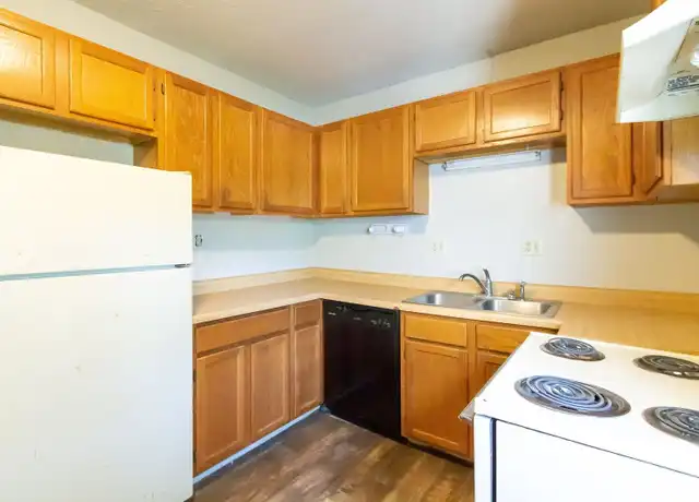 Property at 1407 W Jackson St Unit 1407, Muncie, IN, 47303, 2 beds, 1 bath, [object Object]