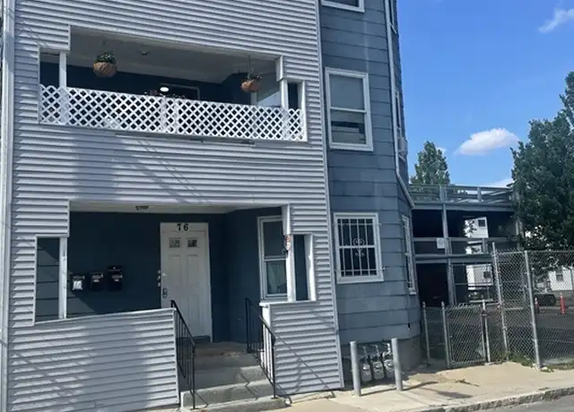 Property at 76 Townsend St Unit 1, Worcester, MA, 01609, 3 beds, 1 bath, [object Object]