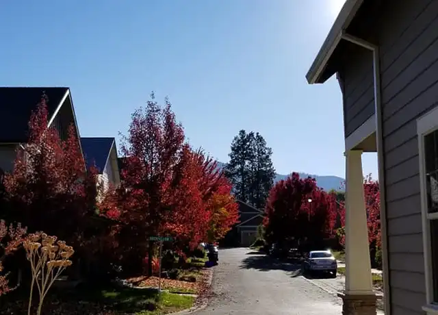 Property at 289 Rockfellow Pl, Talent, OR, 97540, 3 beds, 2.5 baths, [object Object]
