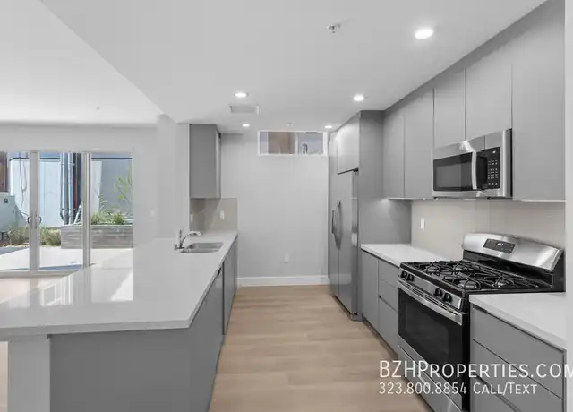 Property at 1223 Hayworth Ave Unit 9, West Hollywood, CA, 90046, 2 beds, 2.5 baths, [object Object]