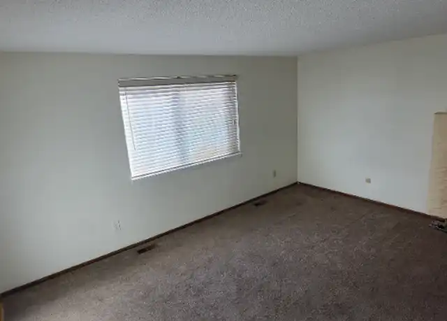 Property at 3621 S Andes Way, Aurora, CO, 80013, 1 bed, 1 bath, [object Object]