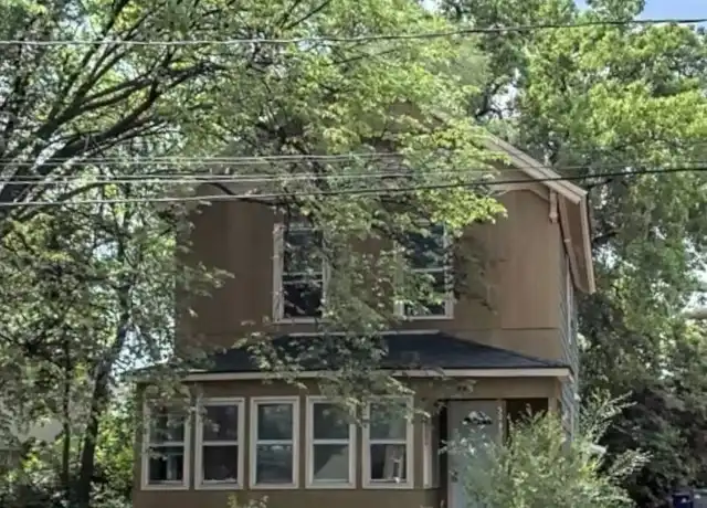 Property at 595 Park St Unit Lower, St Paul, MN, 55103, 2 beds, 1 bath, [object Object]
