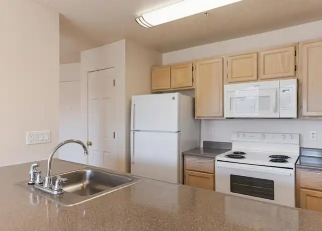 Property at 18656 SW Boones Ferry Rd Unit 32, Tualatin, OR, 97062, 2 beds, 2 baths, [object Object]