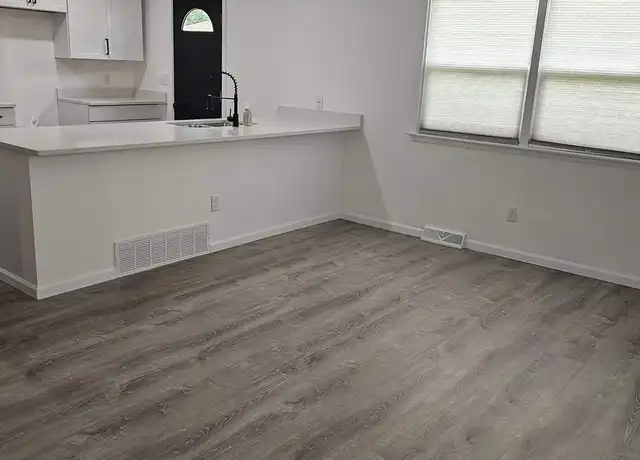 Property at 350 Crestline Ct Unit B, Lowell, IN, 46356, 2 beds, 1 bath, [object Object]