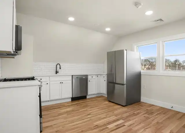 Property at 101 Noble Ave, Milford, CT, 06460, 2 beds, 1 bath, [object Object]