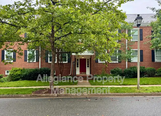 Property at 4711 30th St S Unit B1, Arlington, VA, 22206, 2 beds, 1 bath, [object Object]
