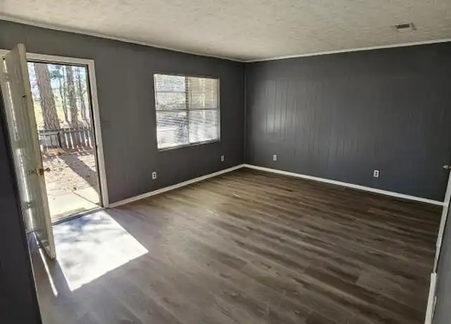 Property at 1948 Washington St Unit E2, Alexander City, AL, 35010, 3 beds, 1.5 baths, [object Object]