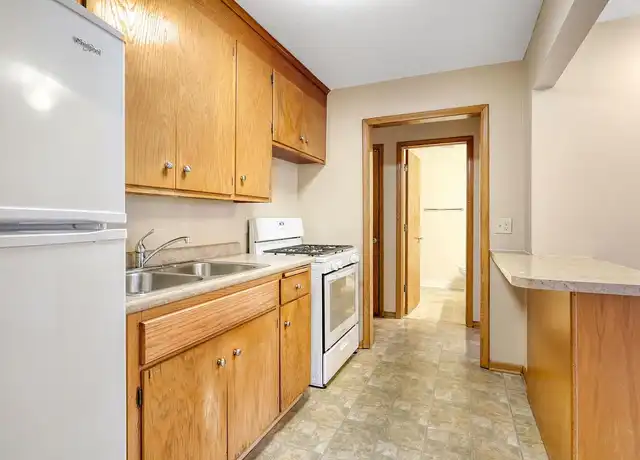 Property at Lyndale Gardens - 6315 Lyndale Ave S, Minneapolis, MN, 55423, 1 bed, 1 bath, [object Object]