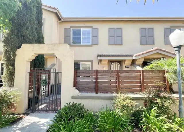 Property at 3321 E Penzance Ln Unit C, Orange, CA, 92869, 3 beds, 2.5 baths, [object Object]