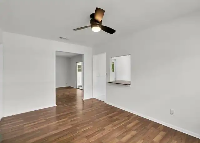 Property at 434 SE Langfield Ave, Port St Lucie, FL, 34984, 2 beds, 2 baths, [object Object]