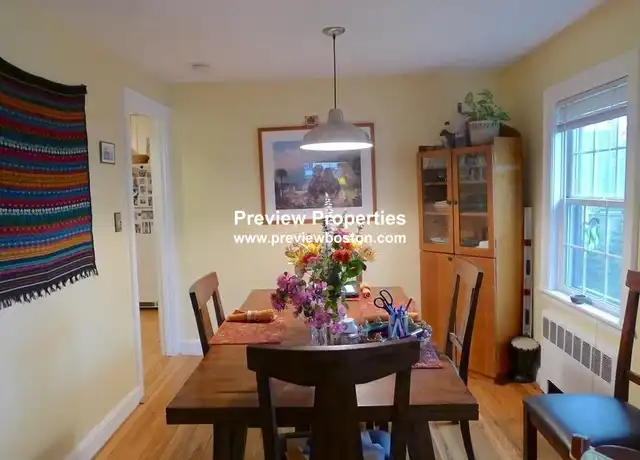 Property at 42 Hatfield Rd Unit 1P, Newton, MA, 02465, 2 beds, 1 bath, [object Object]