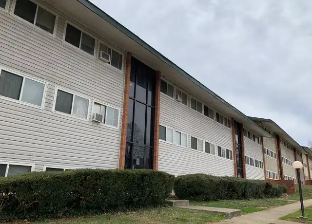 Property at MCCAUSLAND RIDGE - 2075 Langhorne Rd, Lynchburg, VA, 24501, 1-2 bed, 1 bath, [object Object]