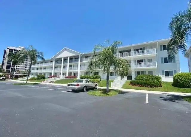 Property at 10686 Gulf Shore Dr Unit 304 A, Naples, FL, 34108, 2 beds, 2 baths, [object Object]