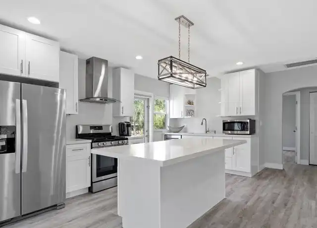 Property at 615 SW 9th St, Fort Lauderdale, FL, 33315, 3 beds, 2 baths, [object Object]