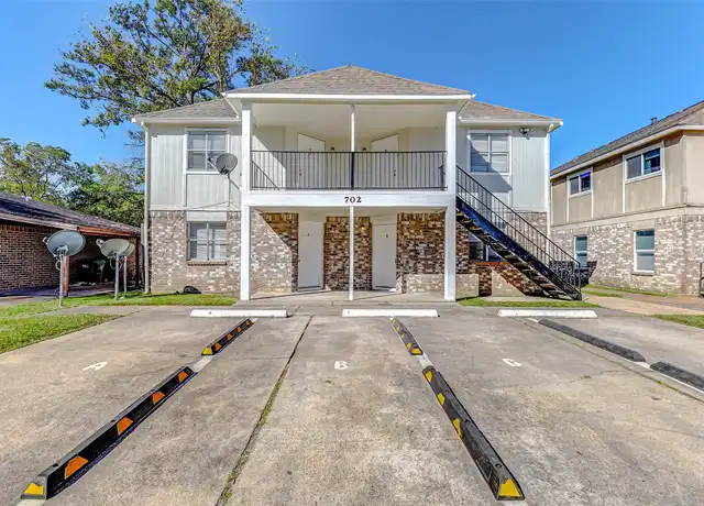 Property at 702 W Lyle Ave Unit B, Cleveland, TX, 77327, 3 beds, 2 baths, [object Object]