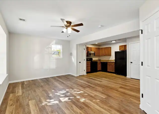 Property at 56 S Charlotte St Unit A2, Pottstown, PA, 19464, 2 beds, 1.5 baths, [object Object]