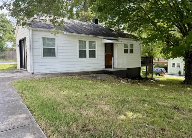 Property at 1606 Tuckaleechee Pike, Maryville, TN, 37803, 3 beds, 2 baths, [object Object]