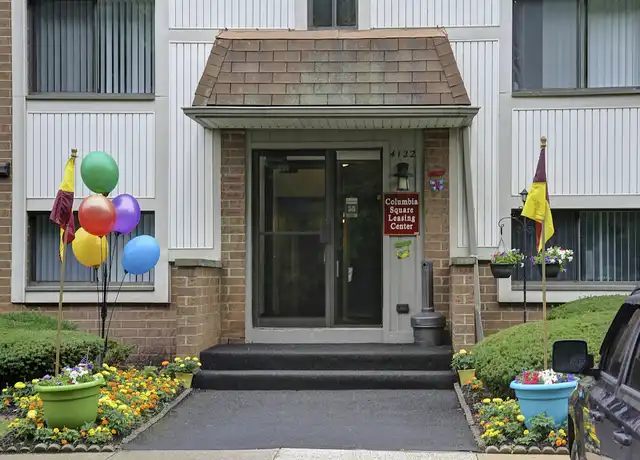 Property at Columbia Square Apartments - 4122 Columbia Sq, North Olmsted, OH, 44070, 1 bed, 1 bath, [object Object]