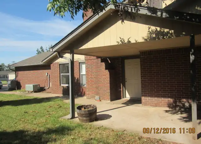 Property at 1211 NW Bell Ave Unit A, Lawton, OK, 73507, 2 beds, 1.5 baths, [object Object]