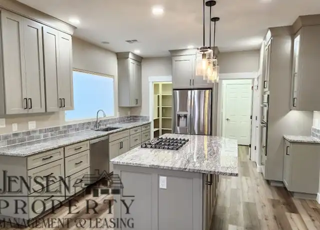 Property at 2281 W Vista Ct, Hurricane, UT, 84737, 3 beds, 2 baths, [object Object]