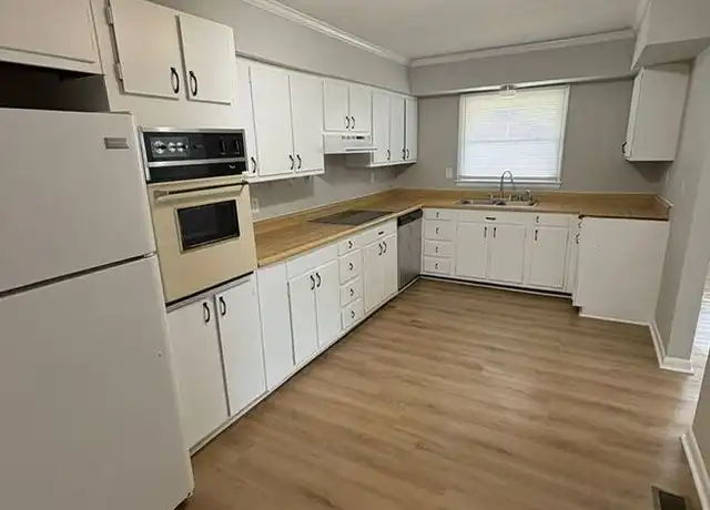 Property at 2180 Winterberry Dr Unit A, Lexington, KY, 40504, 2 beds, 1 bath, [object Object]