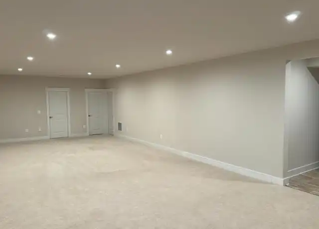 Property at 15601 Althea Ln, Gainesville, VA, 20155, 1 bed, 1 bath, [object Object]