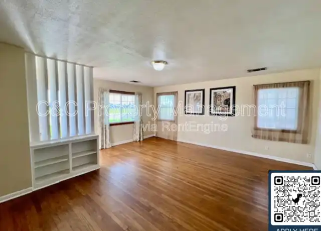 Property at 1720 Cherry Ave, Sanger, CA, 93657, 2 beds, 1 bath, [object Object]