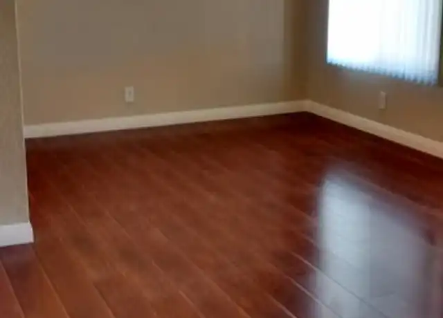 Property at 6910 Kester Ave, Van Nuys, CA, 91405, 0 beds, 1 bath, [object Object]