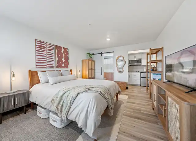 Property at 629 SW 5th St Unit 202, Redmond, OR, 97756, 0 beds, 1 bath, [object Object]