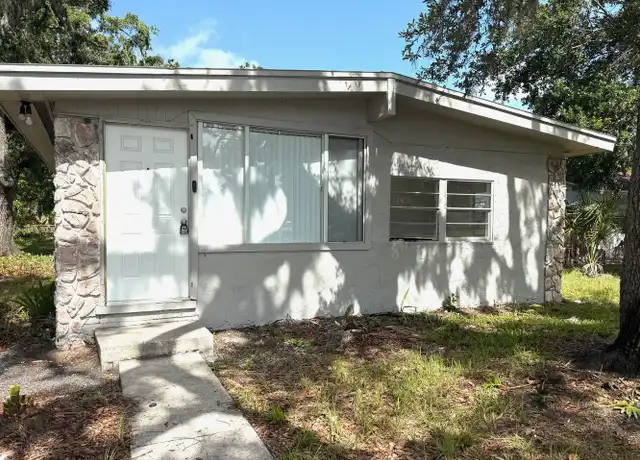 Property at 910 25th St E, Bradenton, FL, 34208, 2 beds, 2 baths, [object Object]