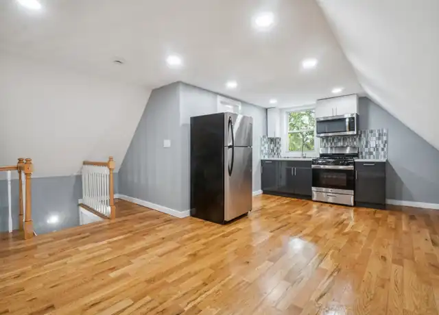 Property at 250 Custer Ave #3, Jersey City, NJ, 07305, 1 bed, 1 bath, [object Object]