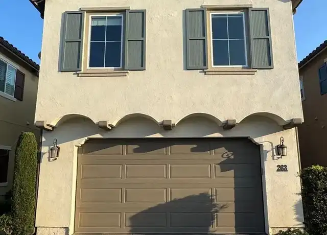 Property at Los Angeles, CA, 90053, 3 beds, 2.5 baths, [object Object]